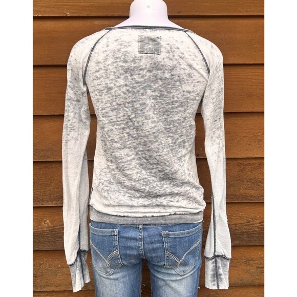 Billabong Grey Stone Wash Tribal Heart Shirt Size S - Picture 3 of 9